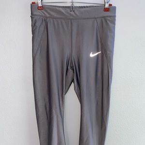 Silver/gray metallic 7/8 leggings